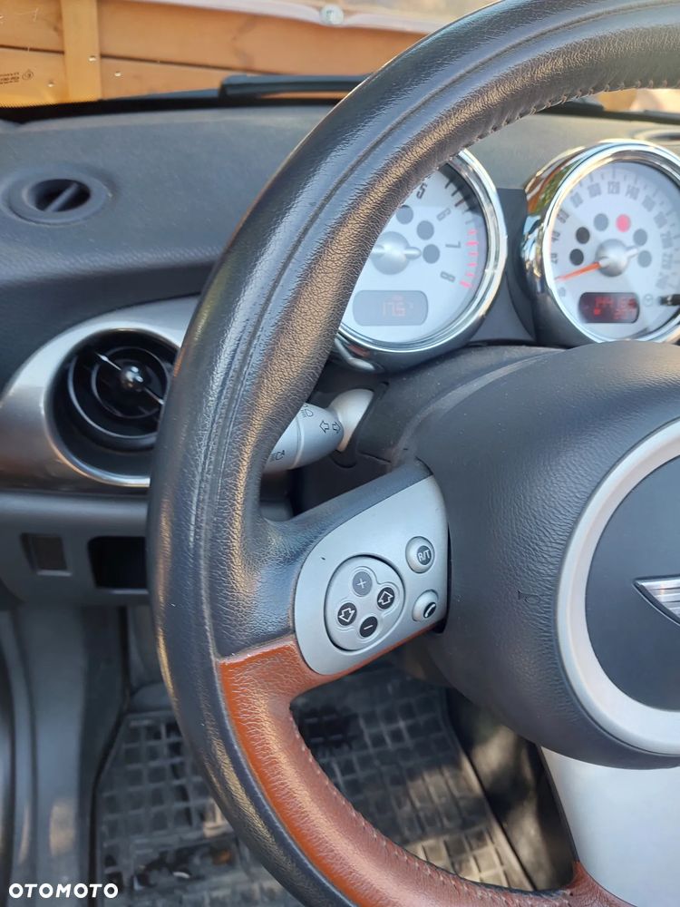 MINI Cooper Sidewalk - 19