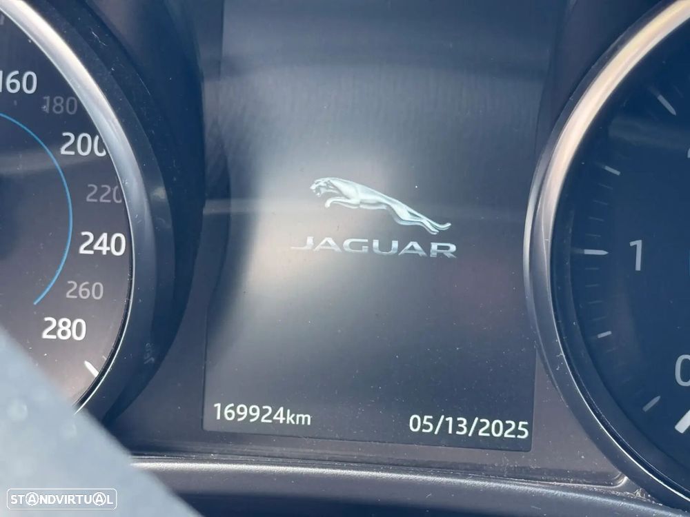 Jaguar XE 20d Aut. R-Sport - 35