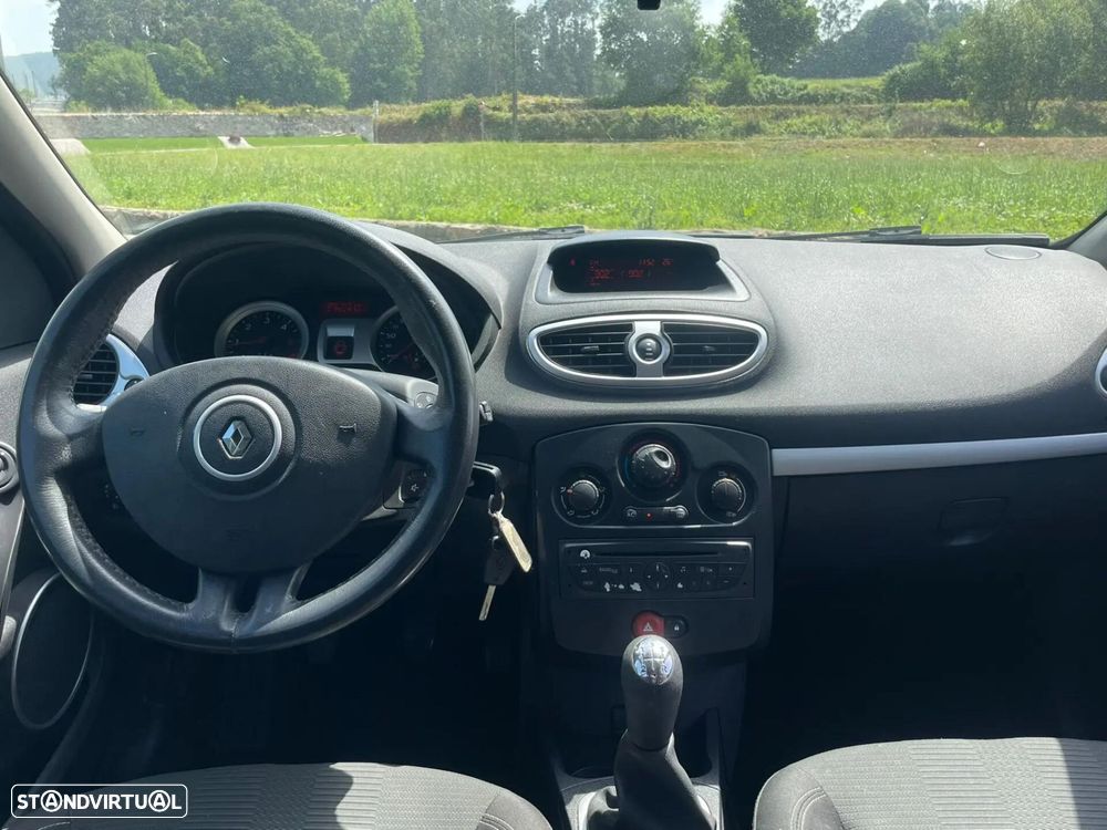 Renault Clio - 3