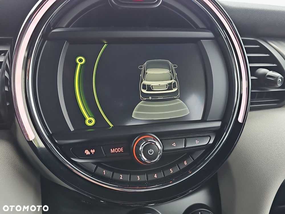 MINI Cooper Standard - 19