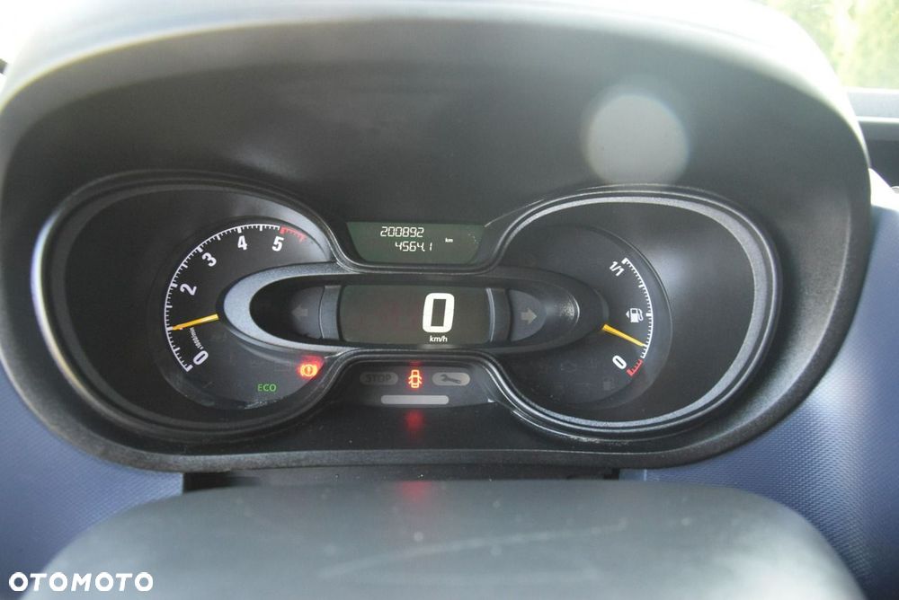 Opel Vivaro - 34