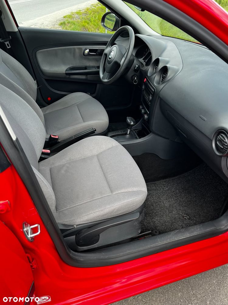 Seat Ibiza 1.4 16V Signo - 14