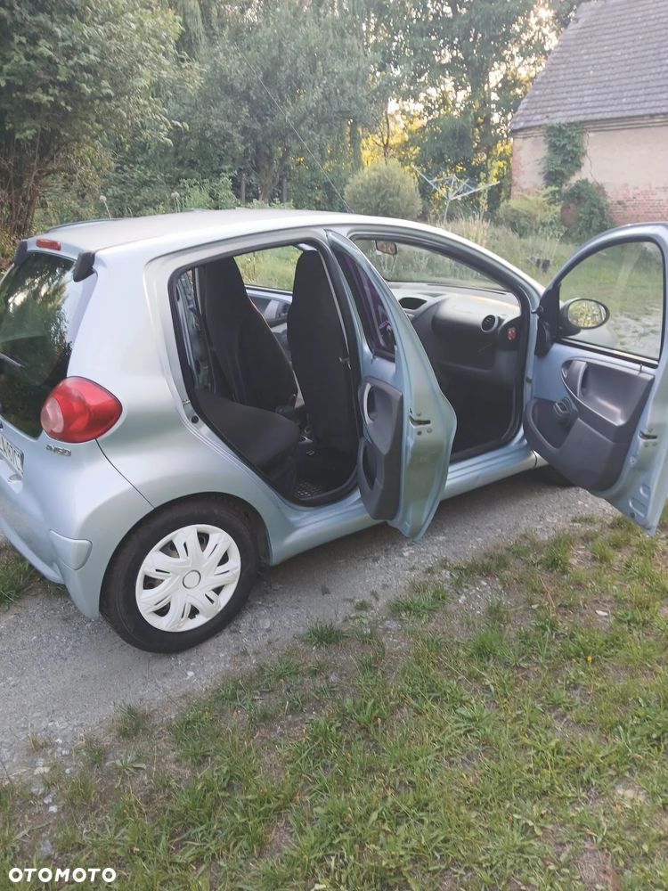 Toyota Aygo - 16