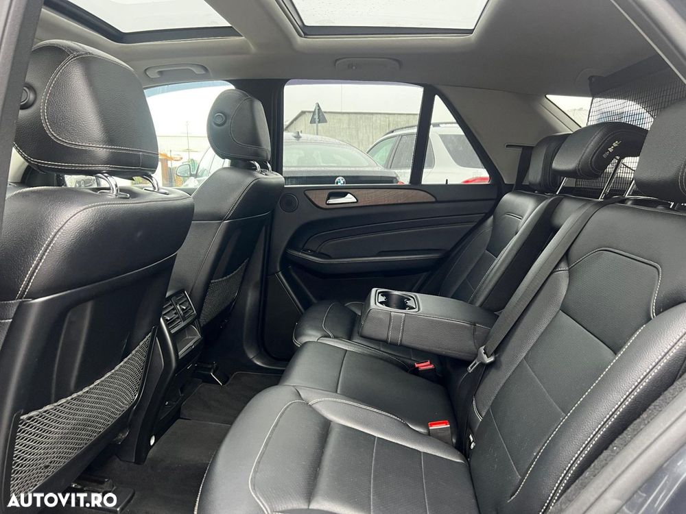 Mercedes-Benz ML - 12