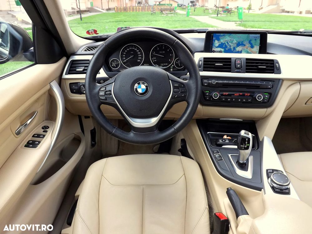 BMW Seria 3 320d Efficient Dynamic Edition Aut. Luxury Line - 2
