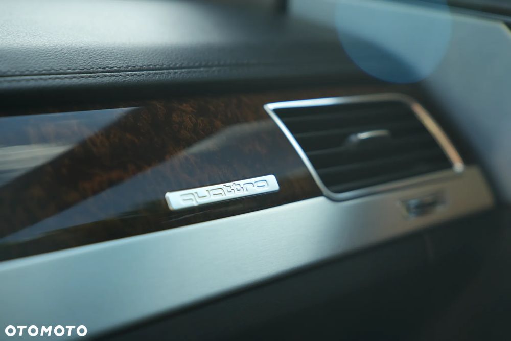 Audi A8 4.0 TFSI cylinder on demand quattro tiptronic - 16