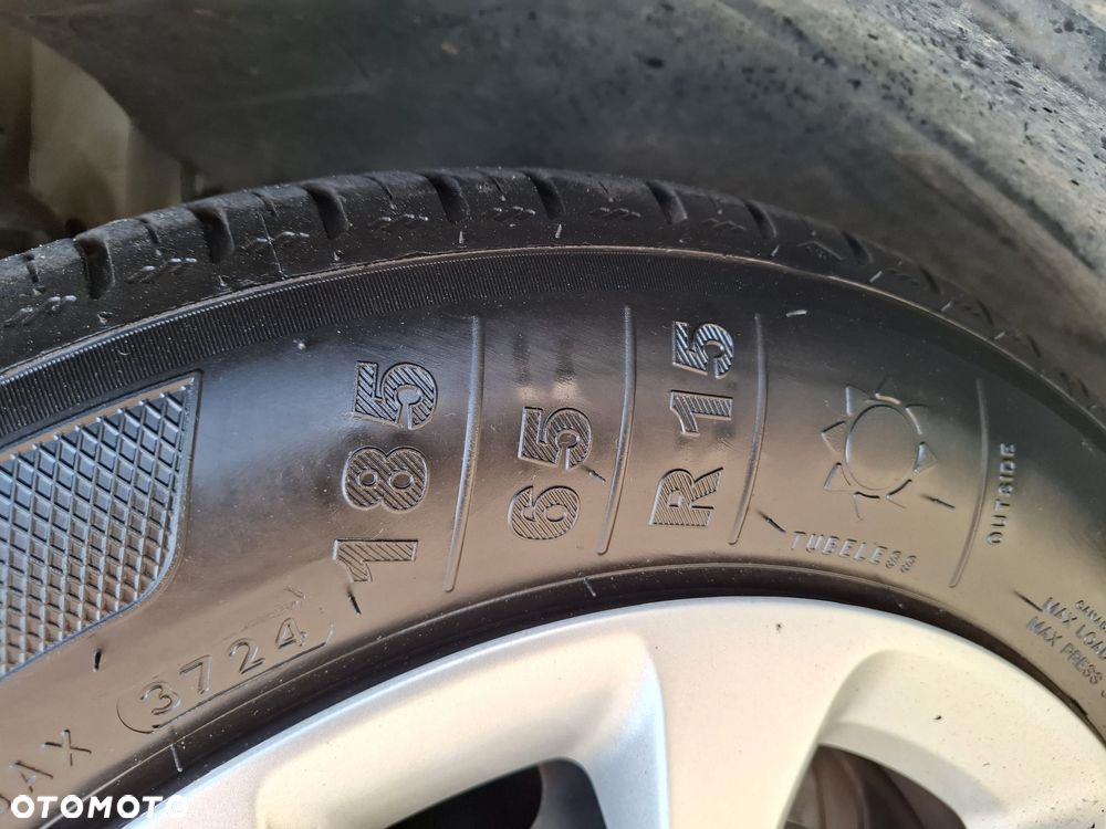 Citroën C3 1.2 PureTech Feel - 21