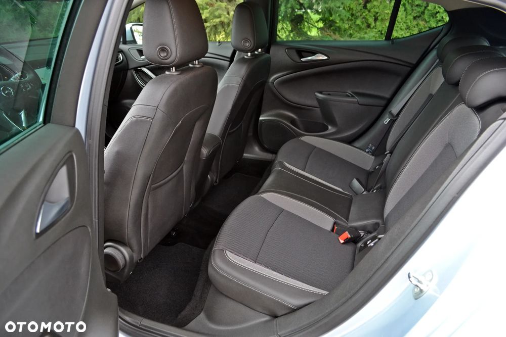 Opel Astra - 25