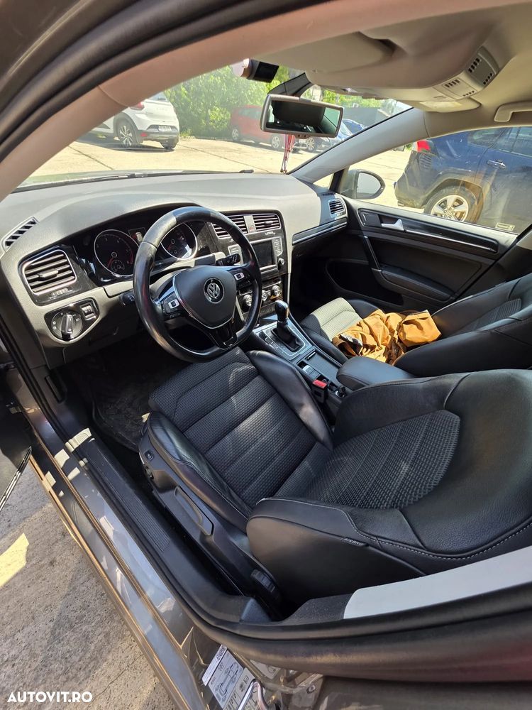 Volkswagen Golf 1.6 TDI DPF BMT DSG Highline - 9