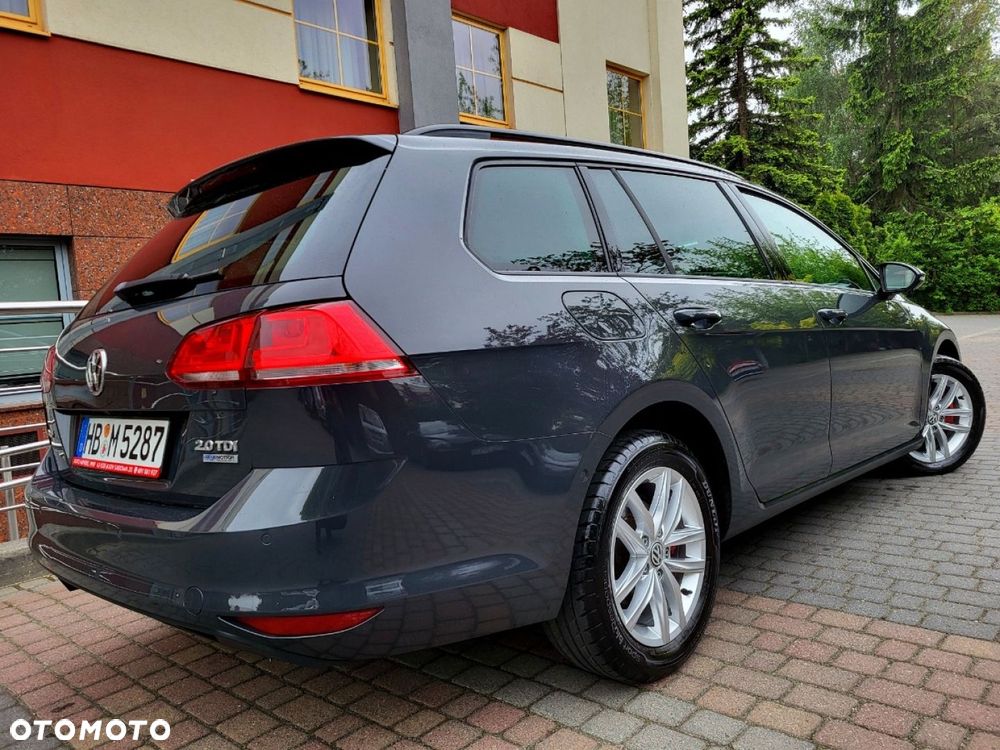Volkswagen Golf - 5