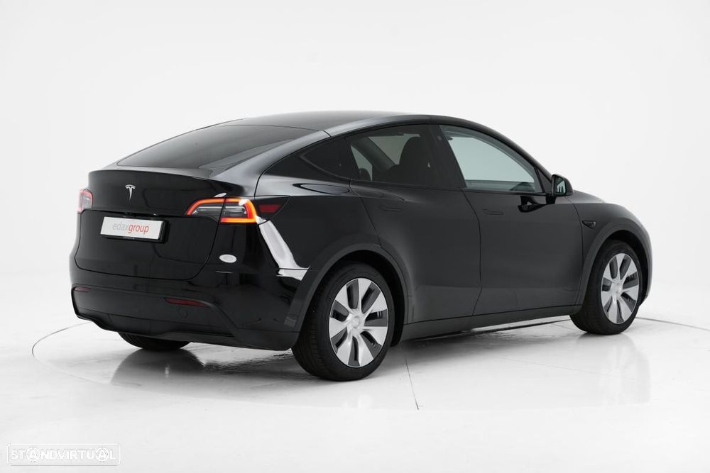 Tesla Model Y RWD - 3