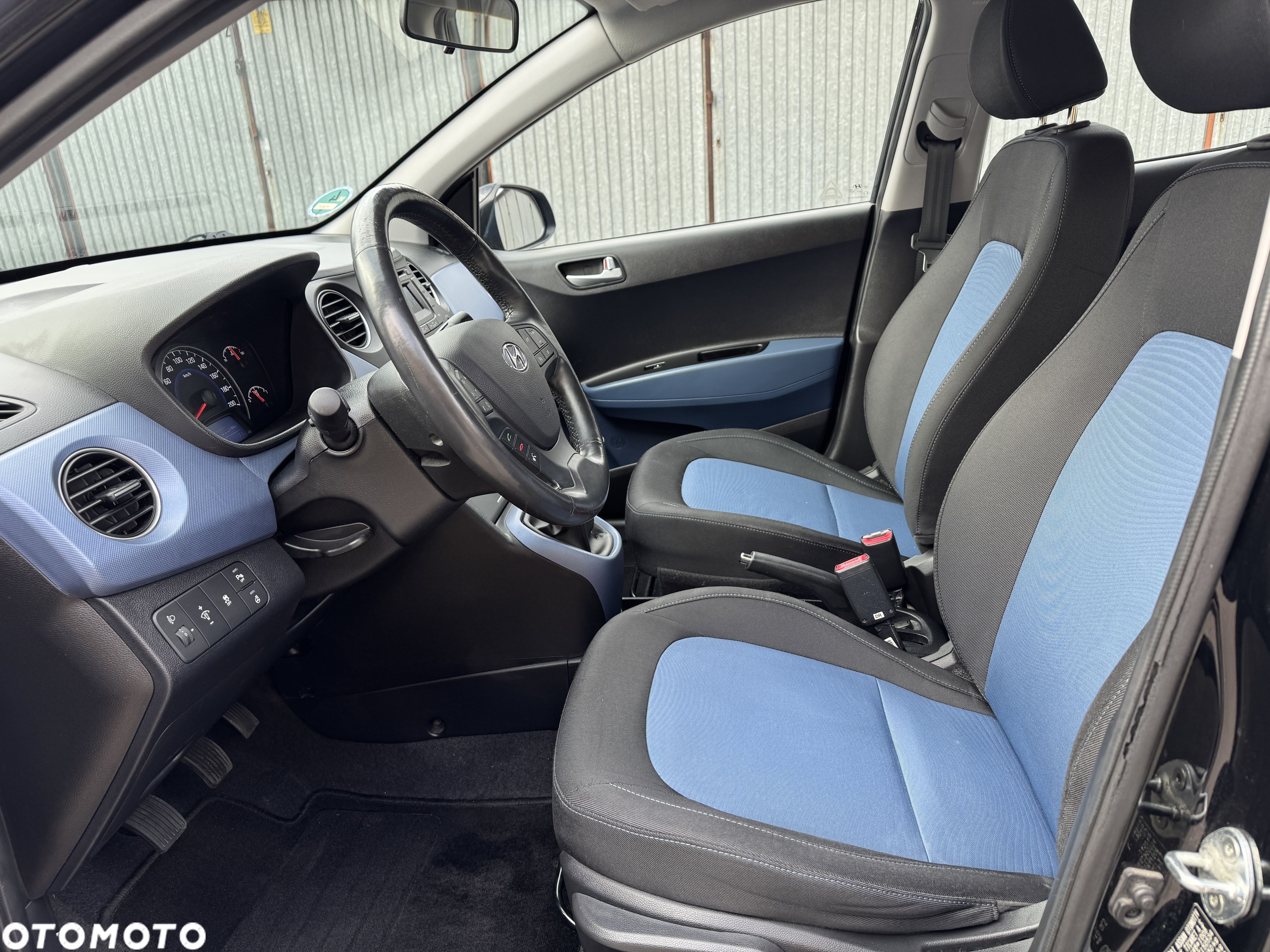 Hyundai i10 1.2 Premium - 13