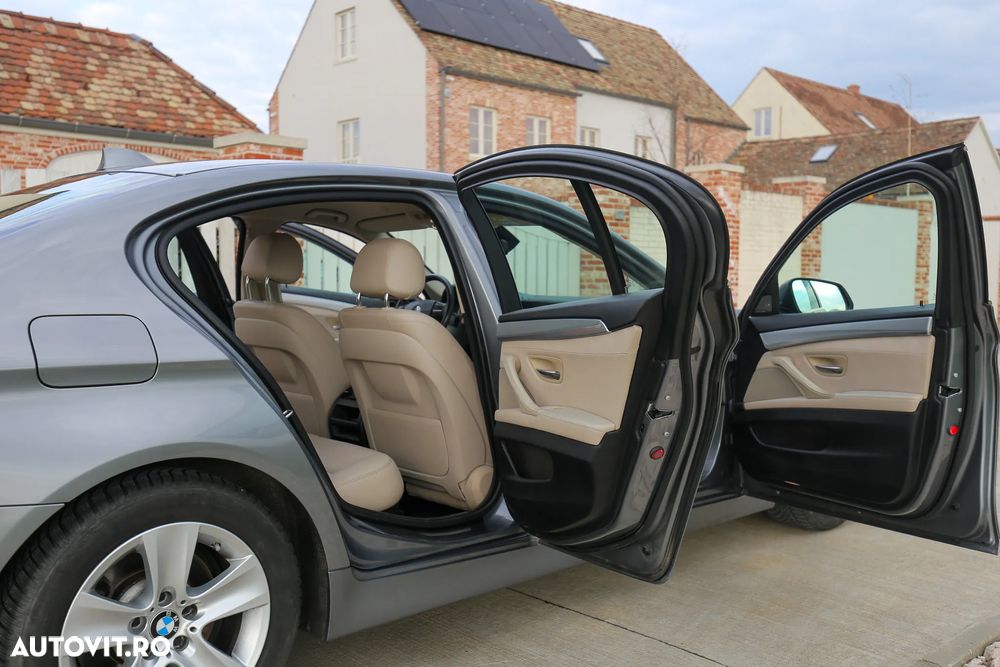 BMW Seria 5 ver-525d-aut- - 13
