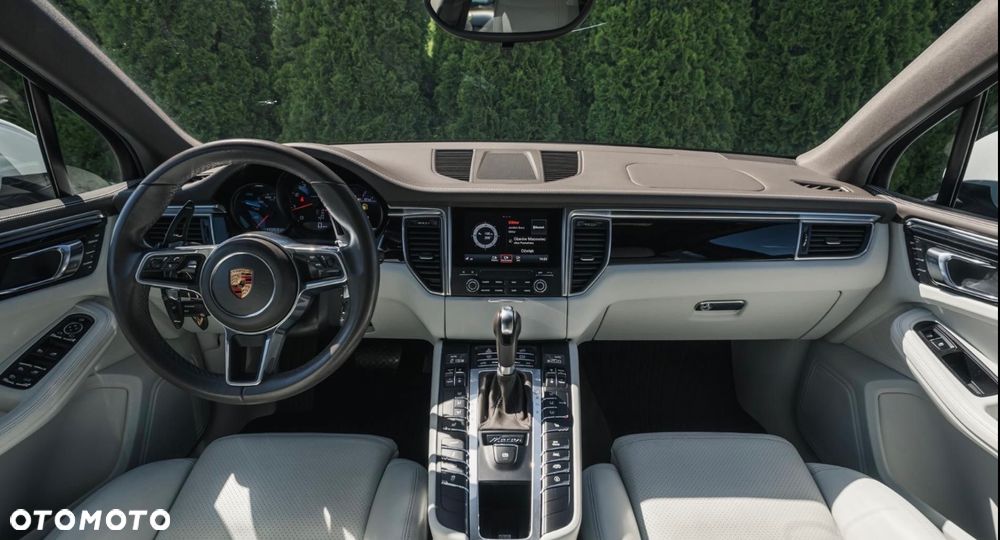 Porsche Macan - 27