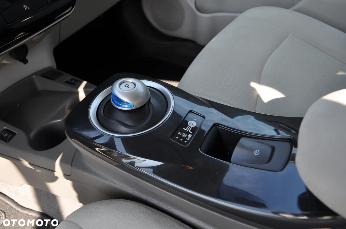 Nissan Leaf 24 kWh (ohne Batterie) Tekna - 18