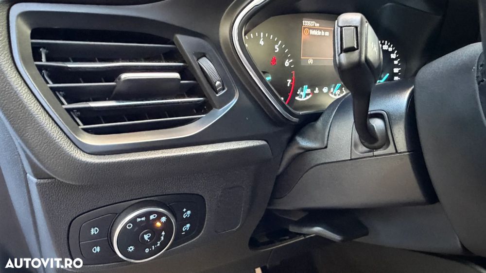 Ford Focus 1.0 EcoBoost Titanium - 12