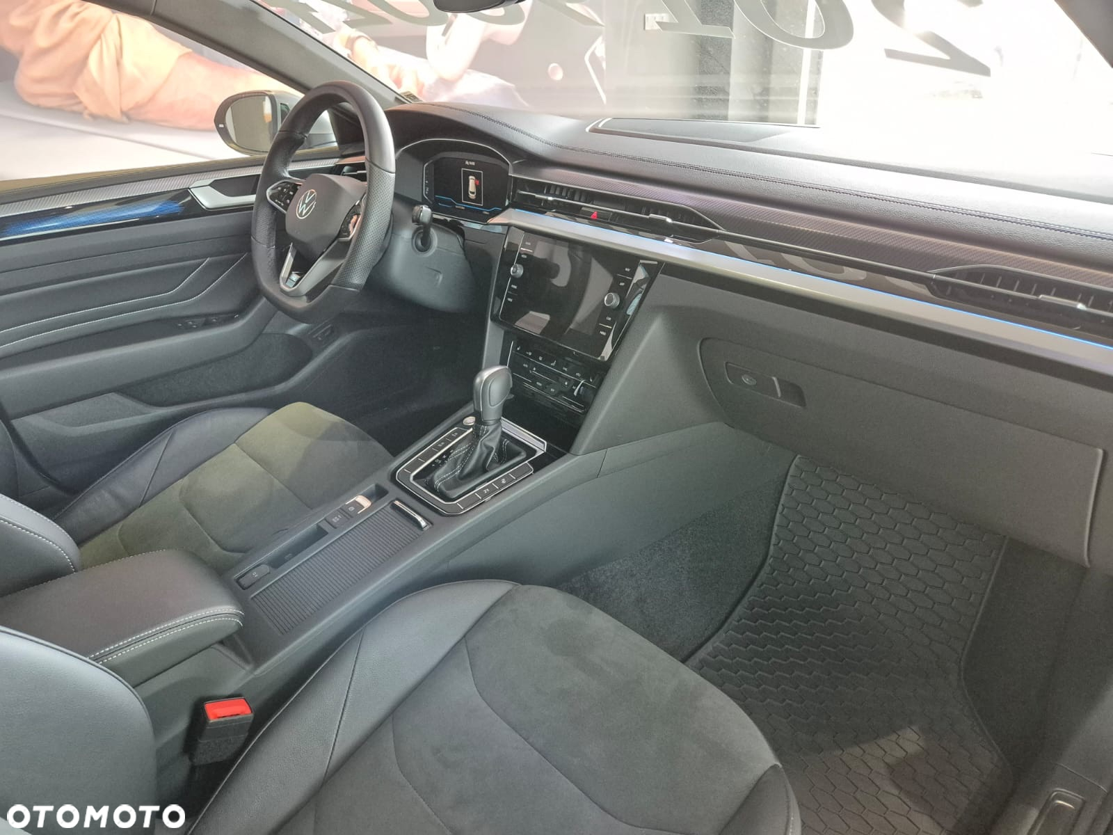 Volkswagen Arteon 2.0 TSI R-Line DSG - 6