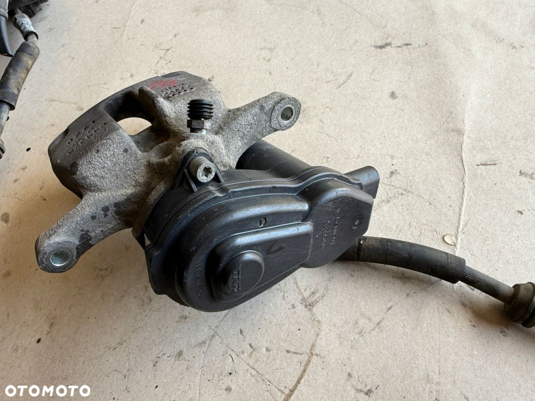 AUDI A4 B8 A5 8T Q5 2.0 TDI ZACISK HAMULCOWY PRAWY TYŁ 32335478E - 7