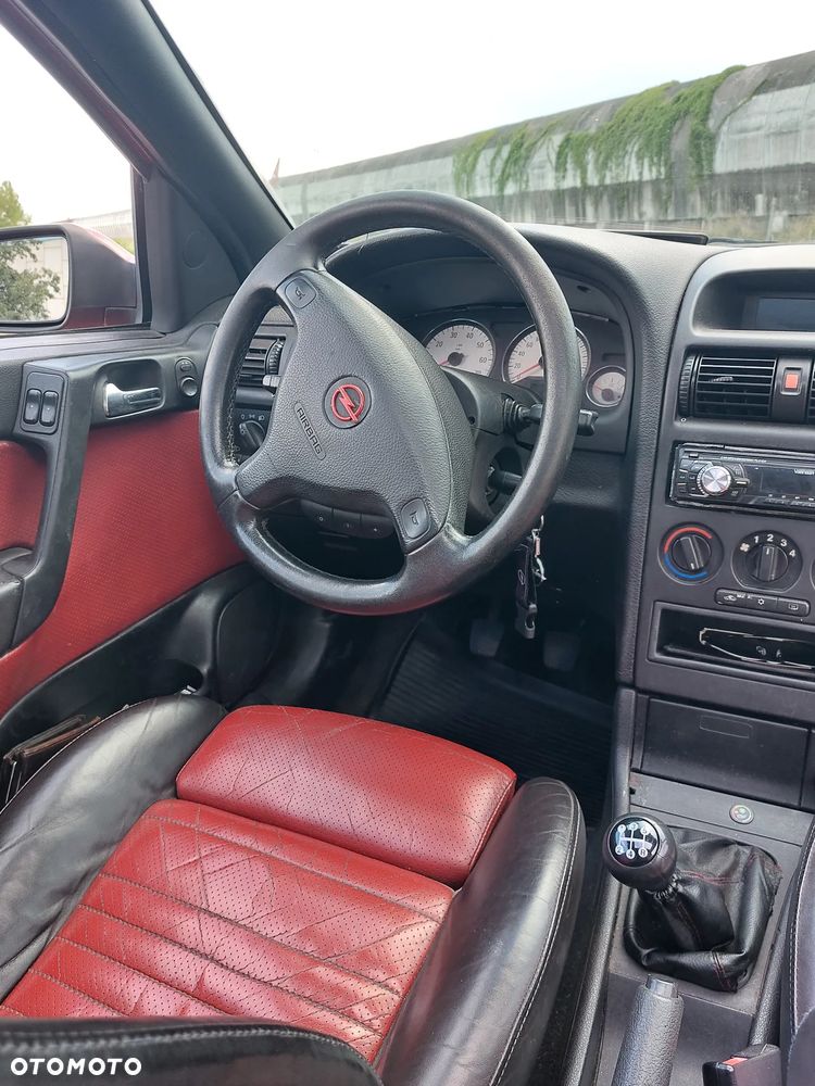 Opel Astra - 14