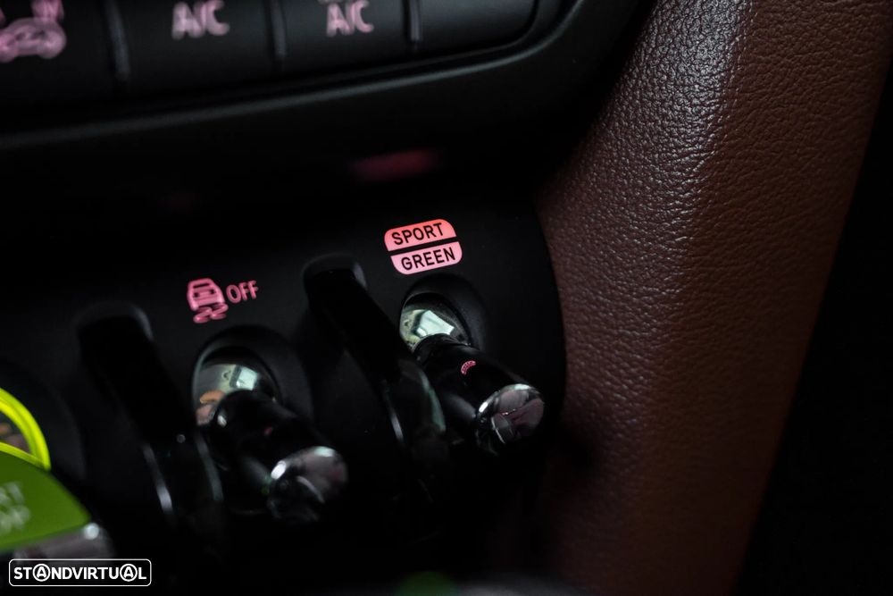 MINI Countryman Cooper SE All4 Aut. Essential - 23