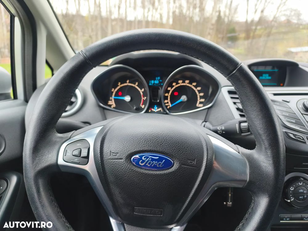 Ford Fiesta - 6
