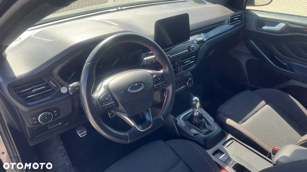 Ford Focus 1.5 EcoBoost STart-Stopp-System ST-LINE - 11