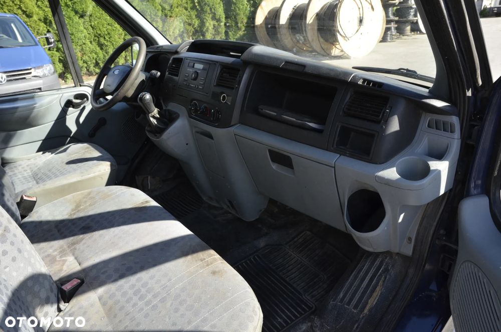 Ford TRANSIT - 13