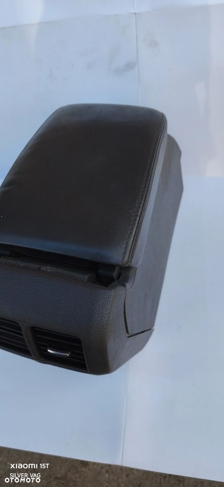 Podłokietnik skórzany VW Golf 5 skóra tunel nawiewu - 5