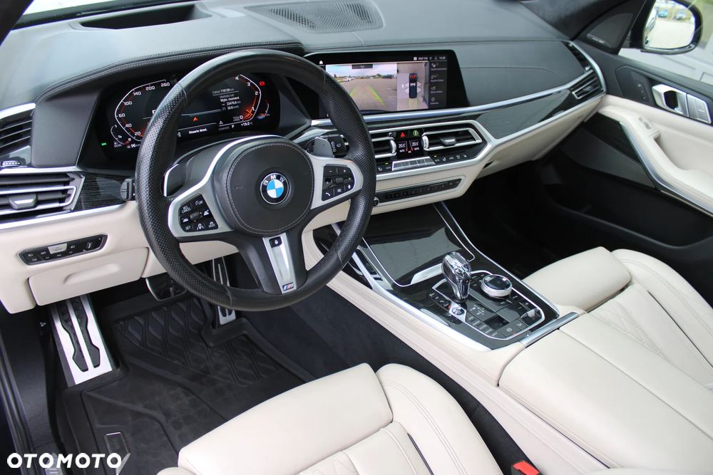 BMW X7 M50d sport - 15
