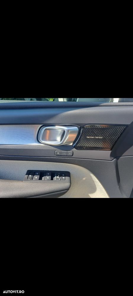 Volvo XC 40 D3 Geartronic Momentum Pro - 11