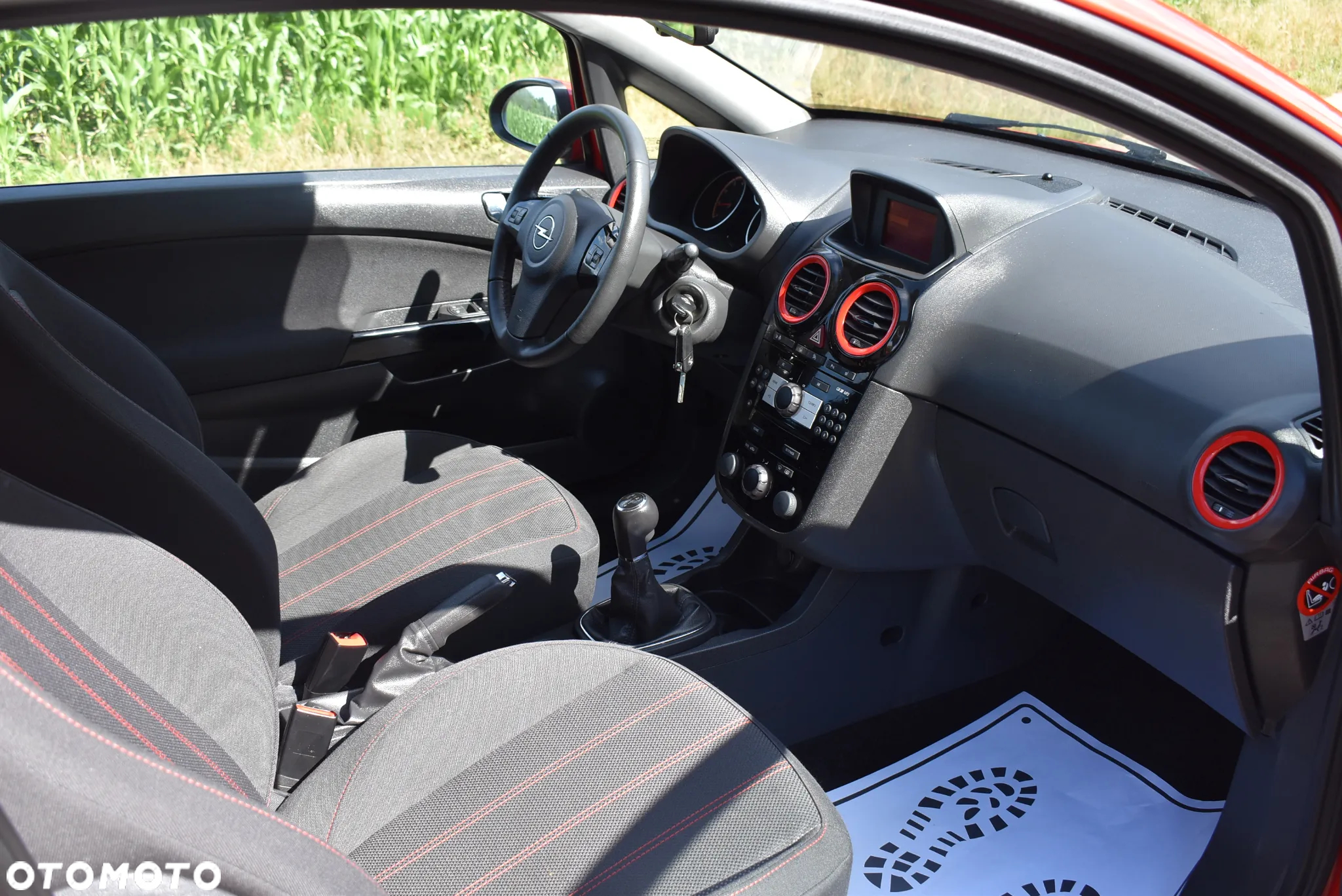 Opel Corsa 1.4 16V Sport - 29