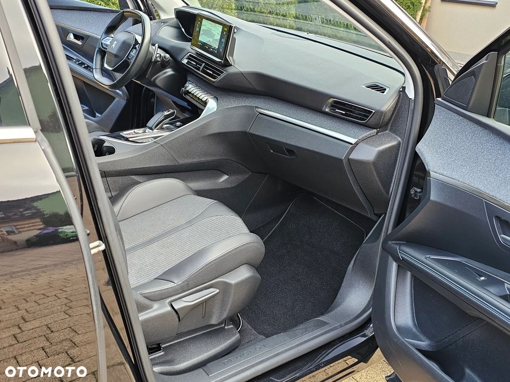 Peugeot 3008 225 e-EAT8 Allure Pack - 23