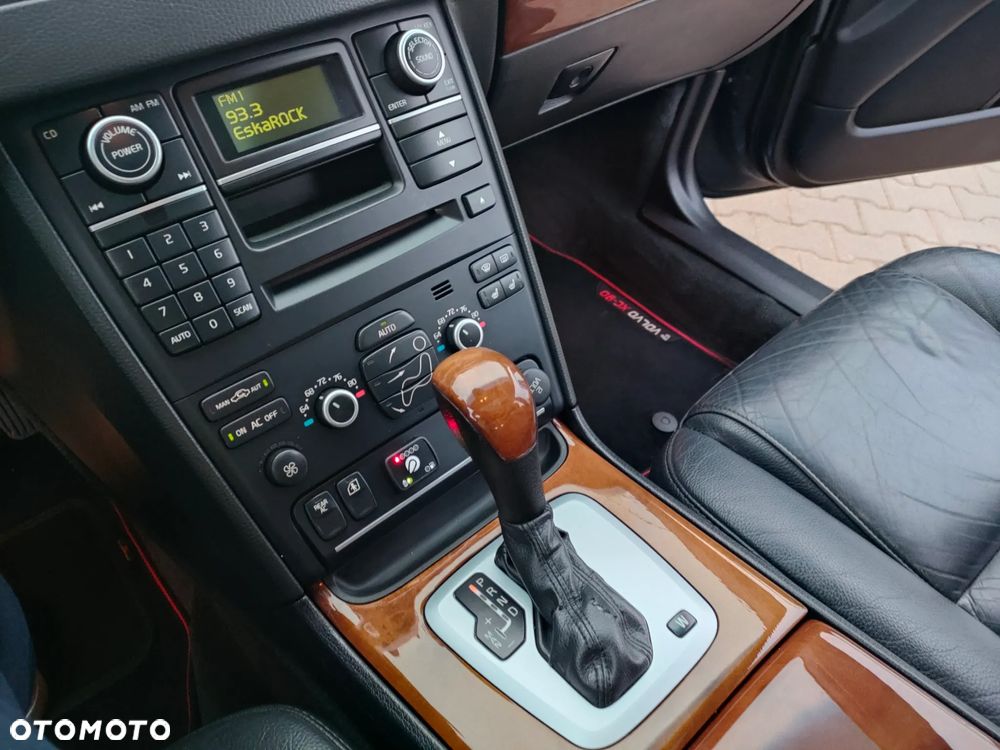 Volvo XC 90 V8 Executive - 29