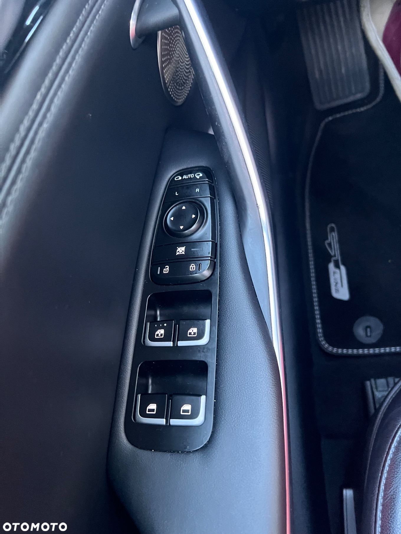 Kia Stinger - 8