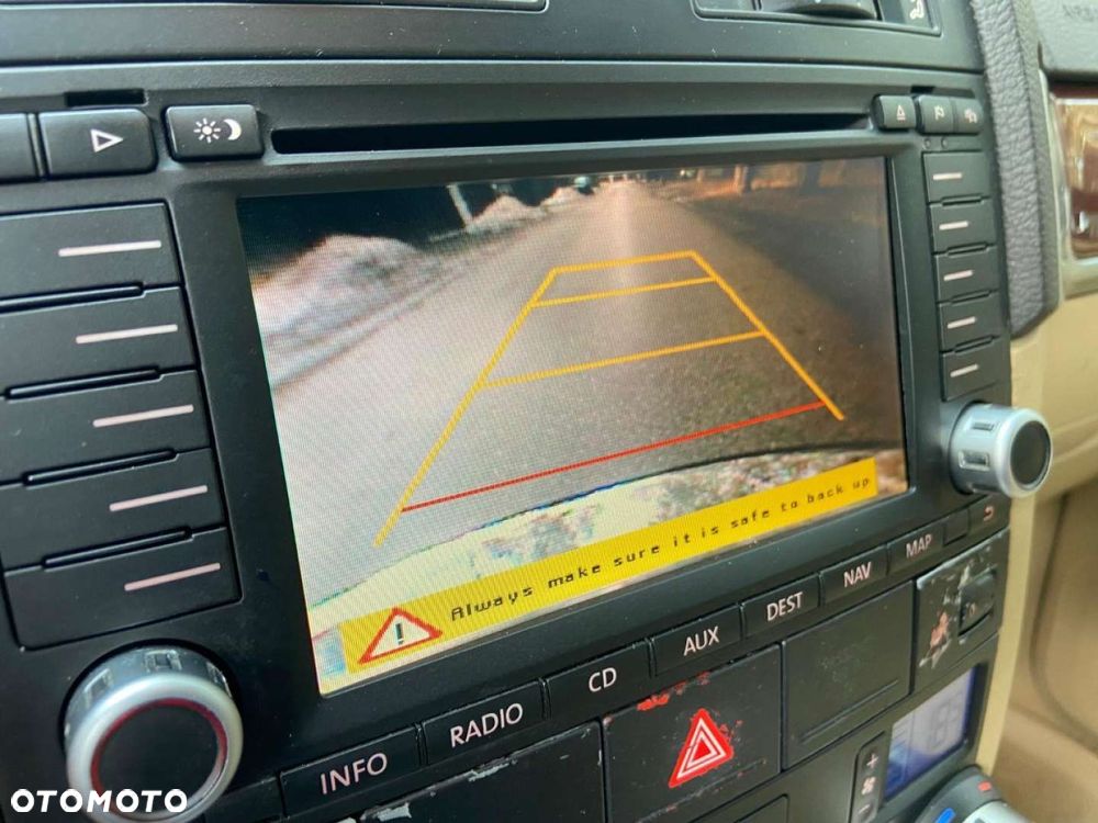 Volkswagen Touareg - 21