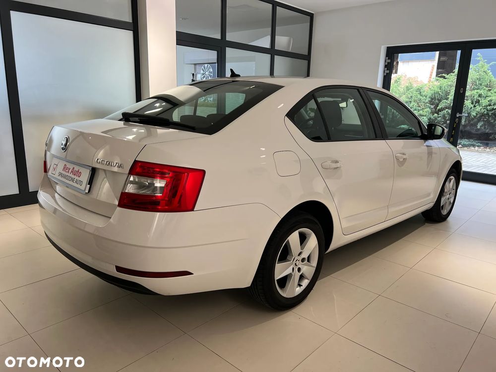 Skoda Octavia 1.6 TDI SCR Ambition - 7