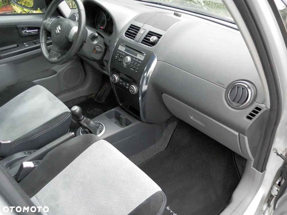 Suzuki Sx4 2011 photo 5