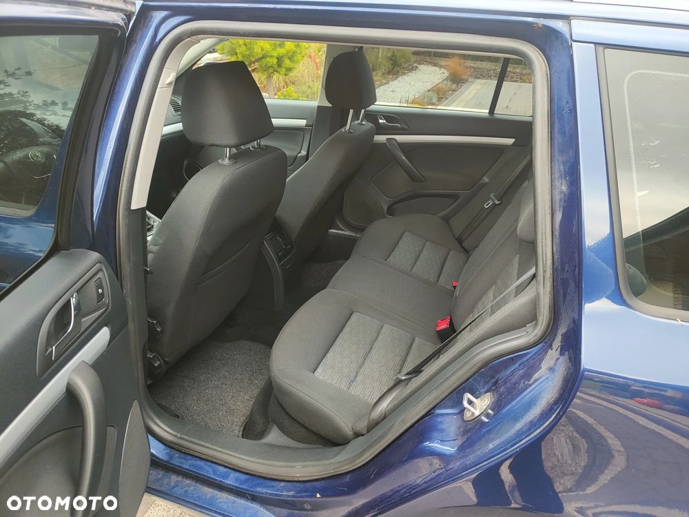 Skoda Octavia 1.6 TDI DPF Ambiente - 25