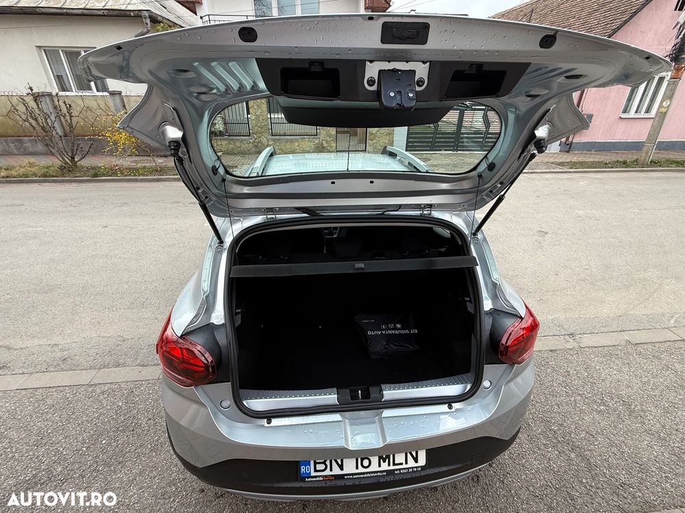 Dacia Sandero Stepway TCe 90 MT6 Comfort - 12