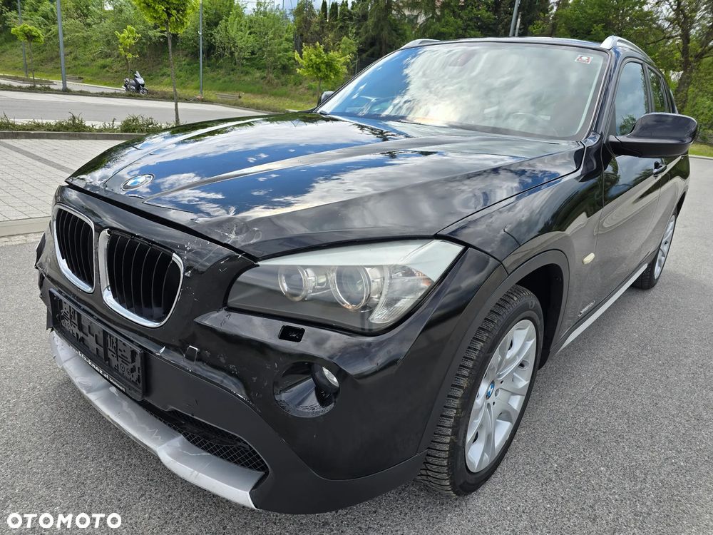 BMW X1 xDrive18d xLine - 32