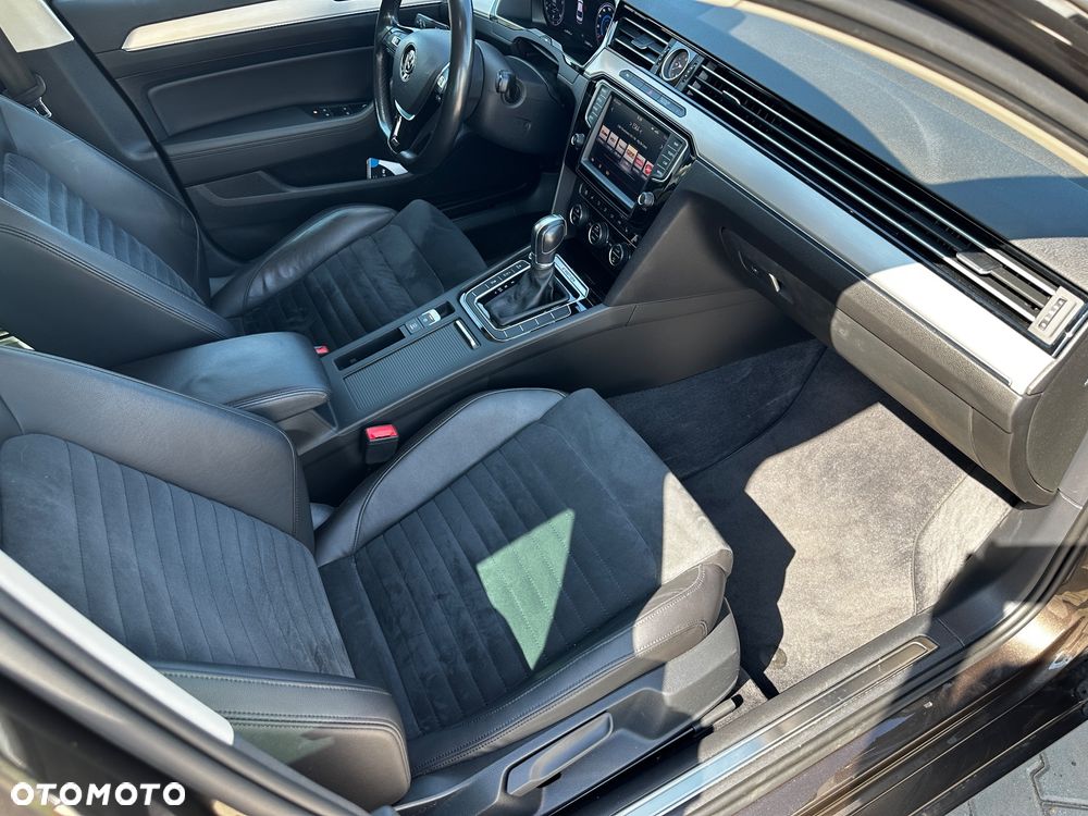 Volkswagen Passat 2.0 TDI SCR 4Mot DSG Highline - 7