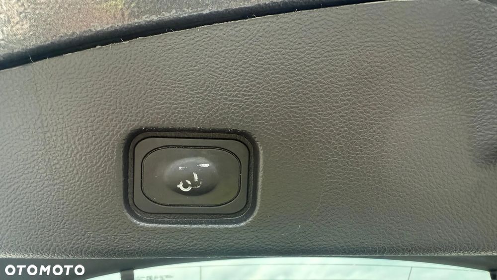 Ford Mondeo 2.0 TDCi Titanium PowerShift - 36