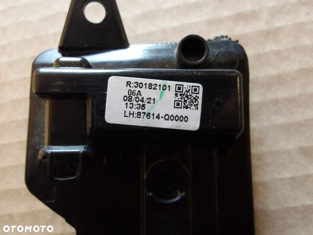KIERUNKOWSKAZ LUSTERA LEWY HYUNDAI I20 III 87614-Q000 - 7
