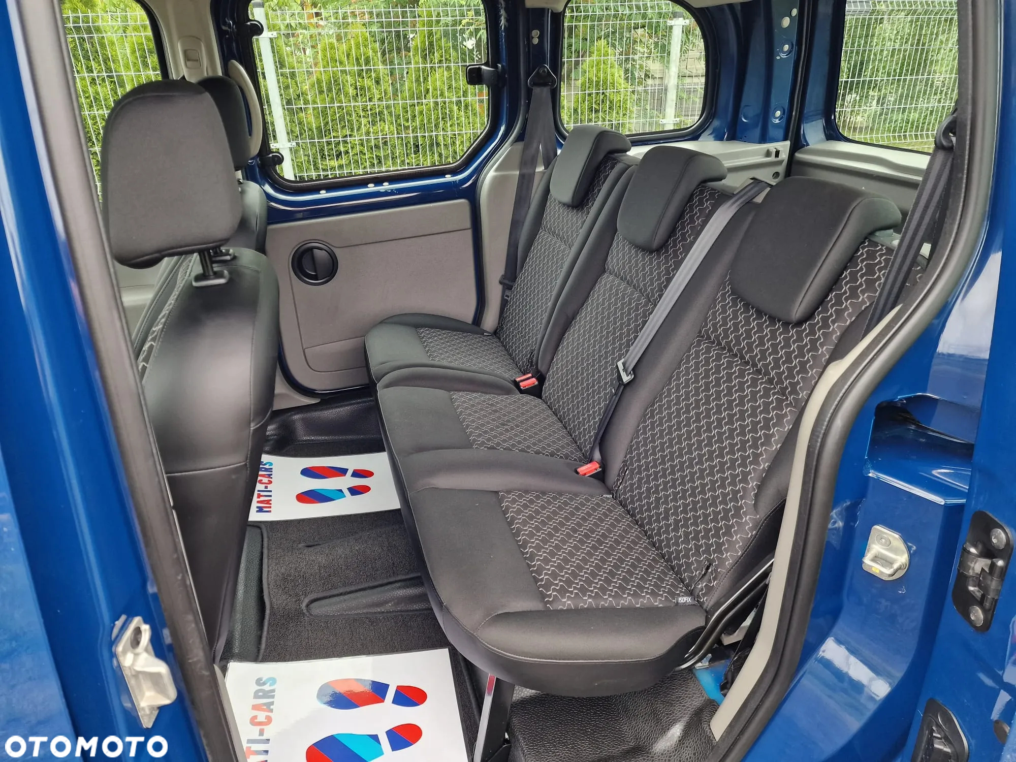 Renault Kangoo 1.6 8V 90 Happy Family - 9
