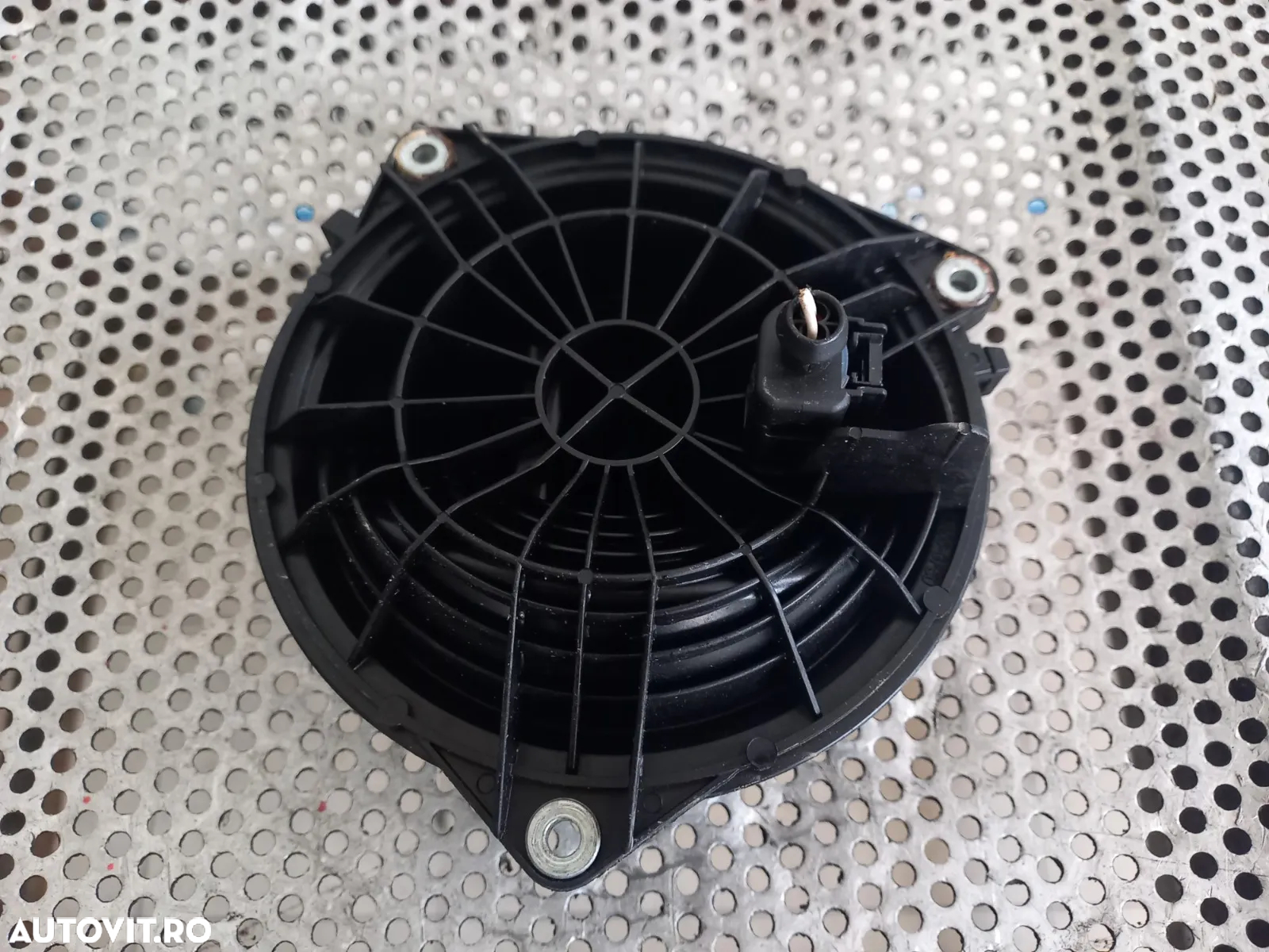 Manere Actuator Sigla Emblema Deschidere Portbagaj Vw Passat B7 An 2011-2012-2013-2014-2015 - Dezme - 6