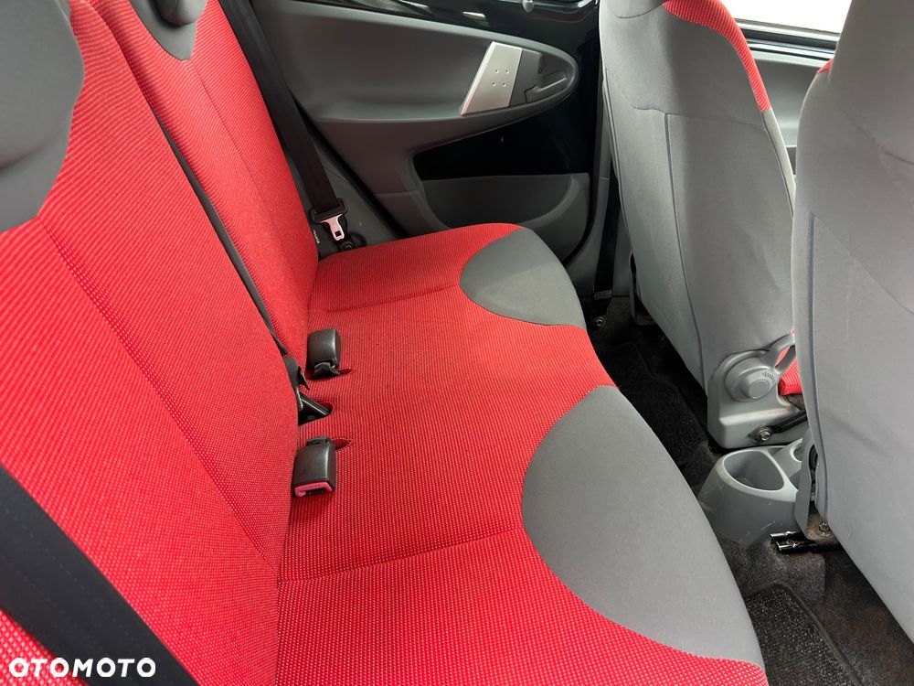 Peugeot 107 70 Urban Move - 9