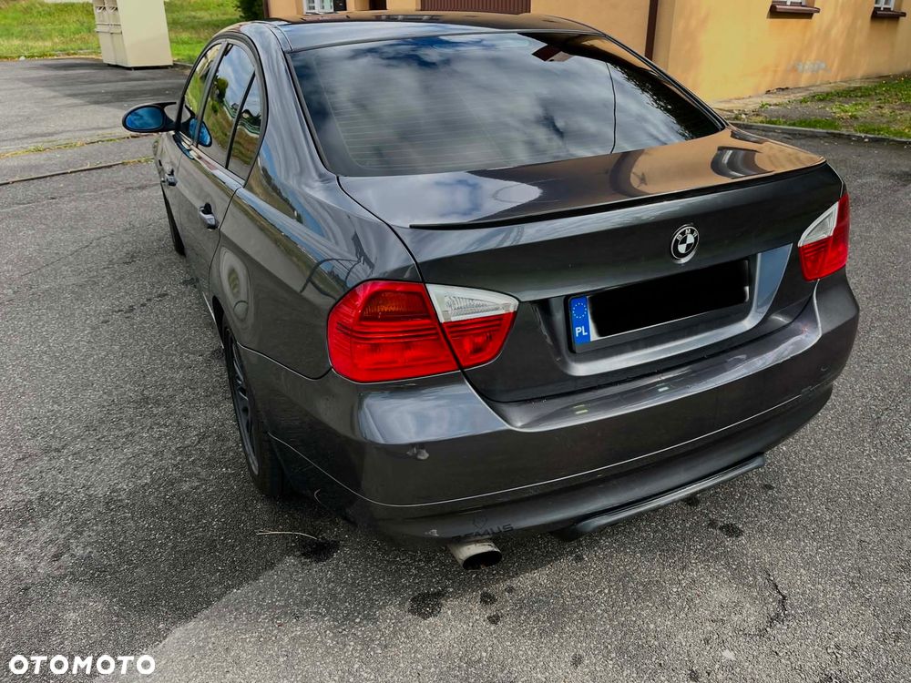 BMW Seria 3 318i - 7