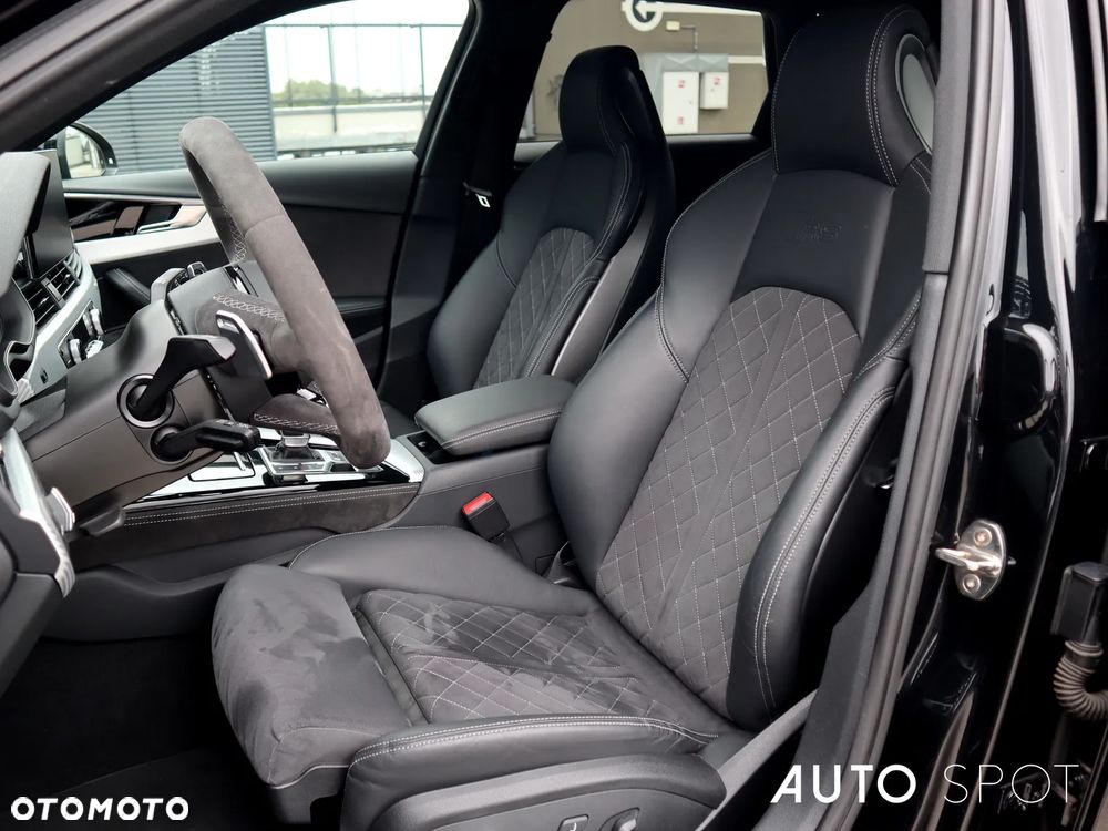Audi RS4 Avant TFSI Quattro Tiptronic - 16