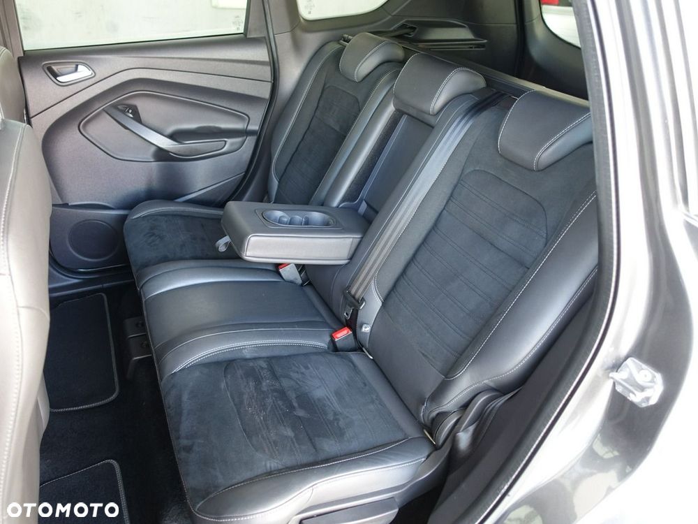 Ford Kuga 2.0 TDCi AWD ST-Line - 18
