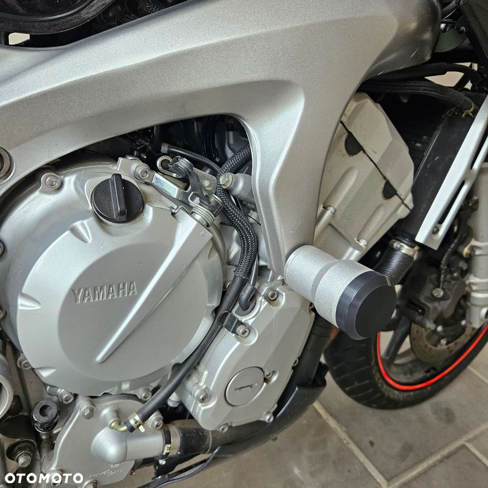 Yamaha FZ6 - 5